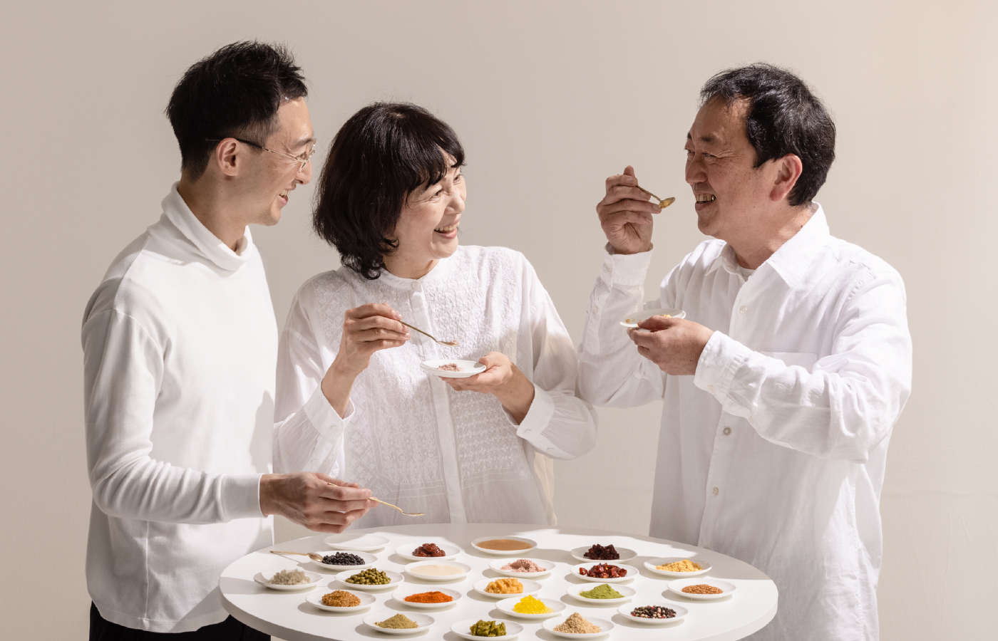 HITOSAJIYA (ひとさじや)